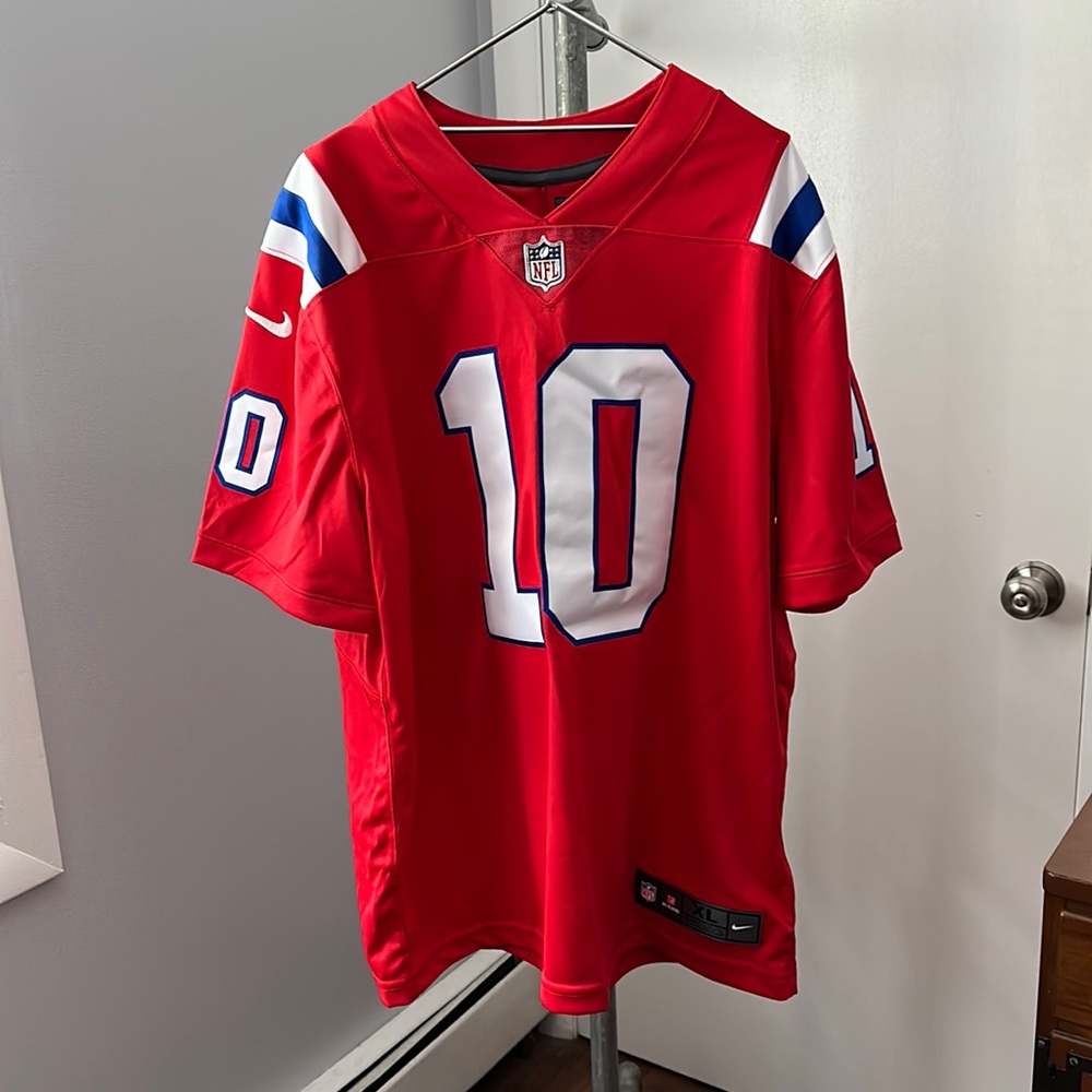 Men’s Nike New England Patriots Mac Jones throwback jersey.